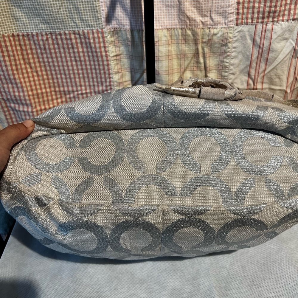Coach Signature Floral Appliqué Madison Sophia satchel in Light Gray - Picture 9 of 12